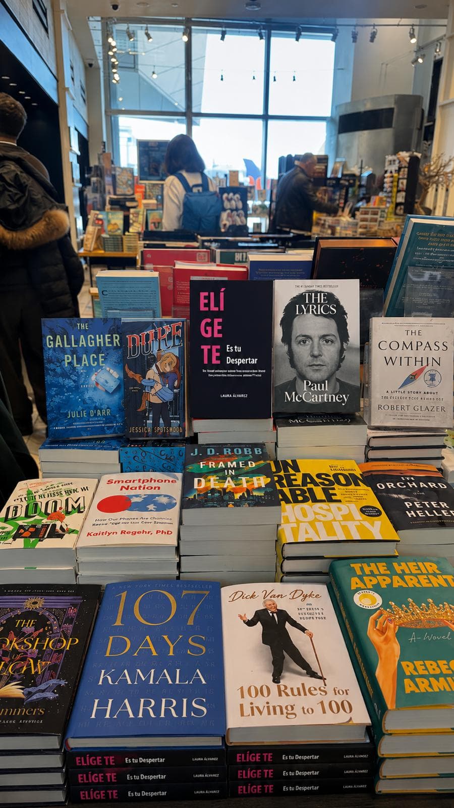 Elígete junto a Paul McCartney y Kamala Harris